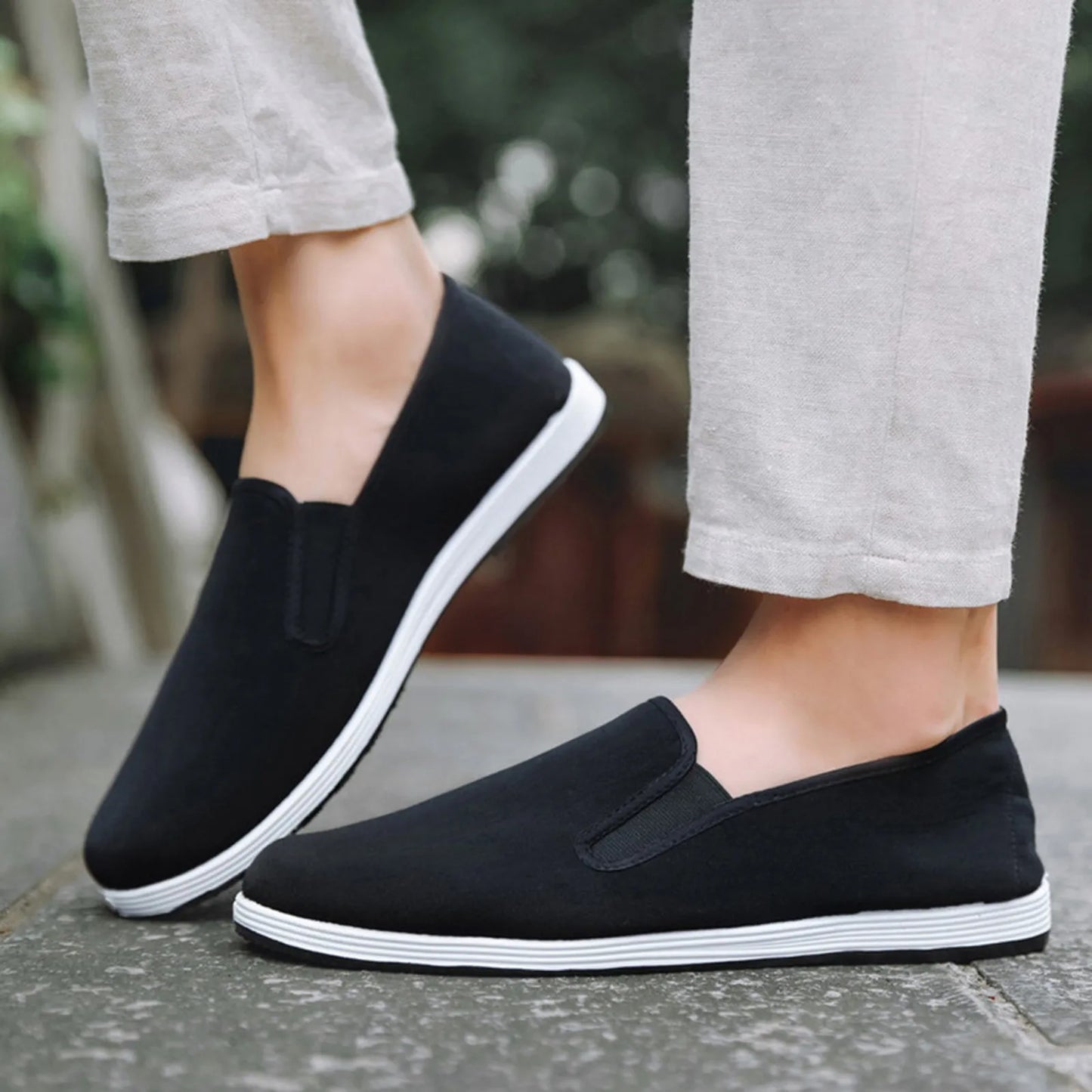 Outdoor Solid Color Slip-On Sports Sneakers Men Women