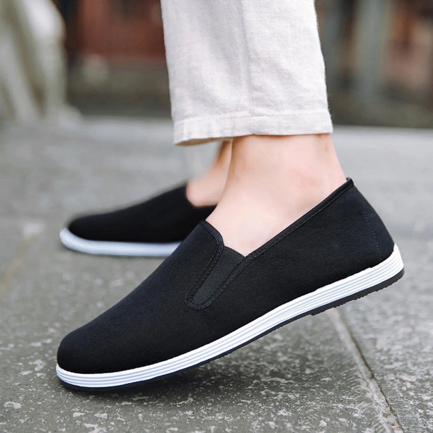 Outdoor Solid Color Slip-On Sports Sneakers Men Women